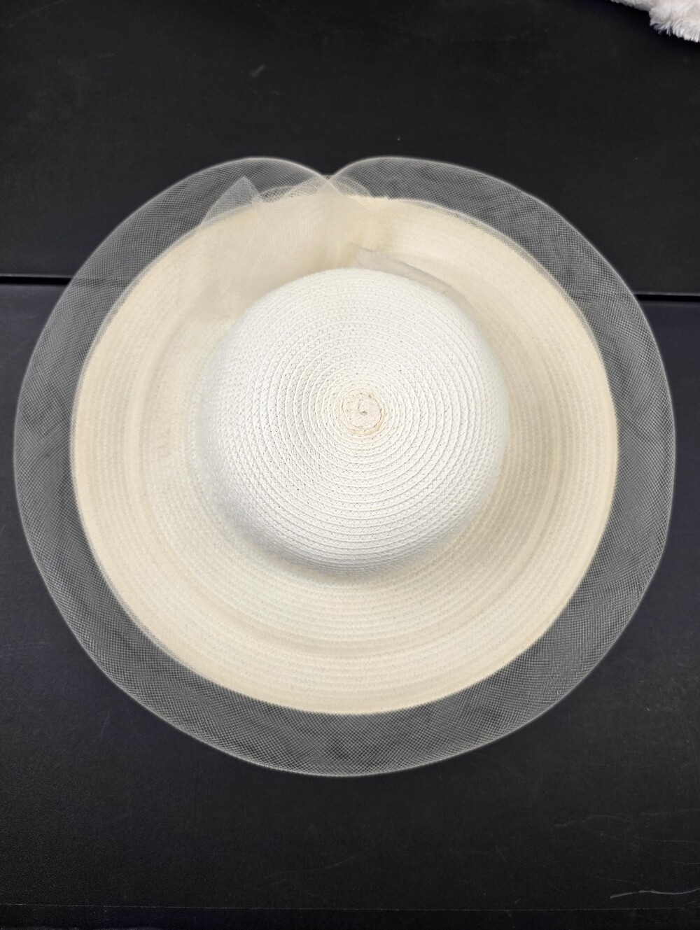 Cream-Colored Vintage Ladies' Tulle Straw Hat One Size - Picture 6 of 10
